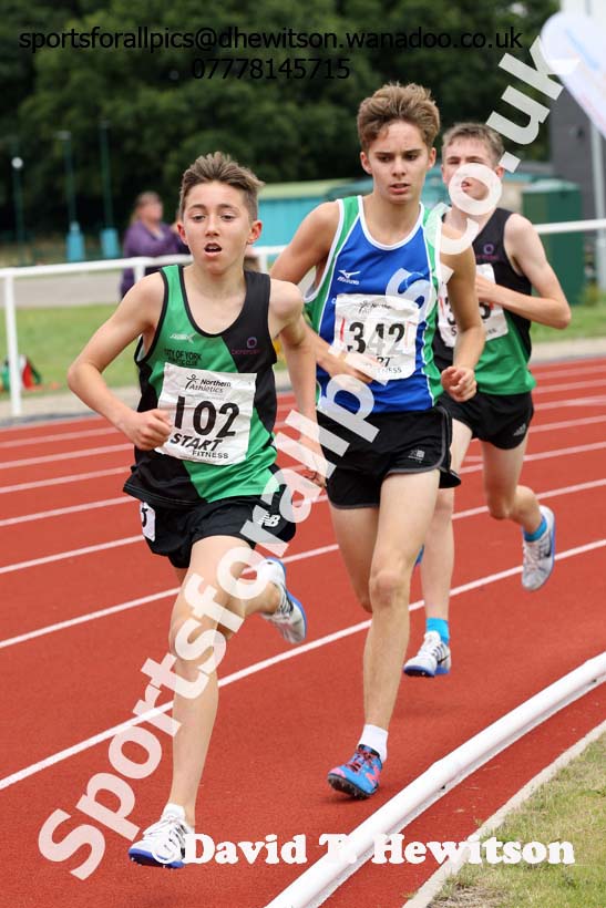 Mens under-17s and boys under-15s 3000 metres, Northern Under-13s, U-15s and 17s Championships. Photo: David T. Hewitson/Sports for All Pics